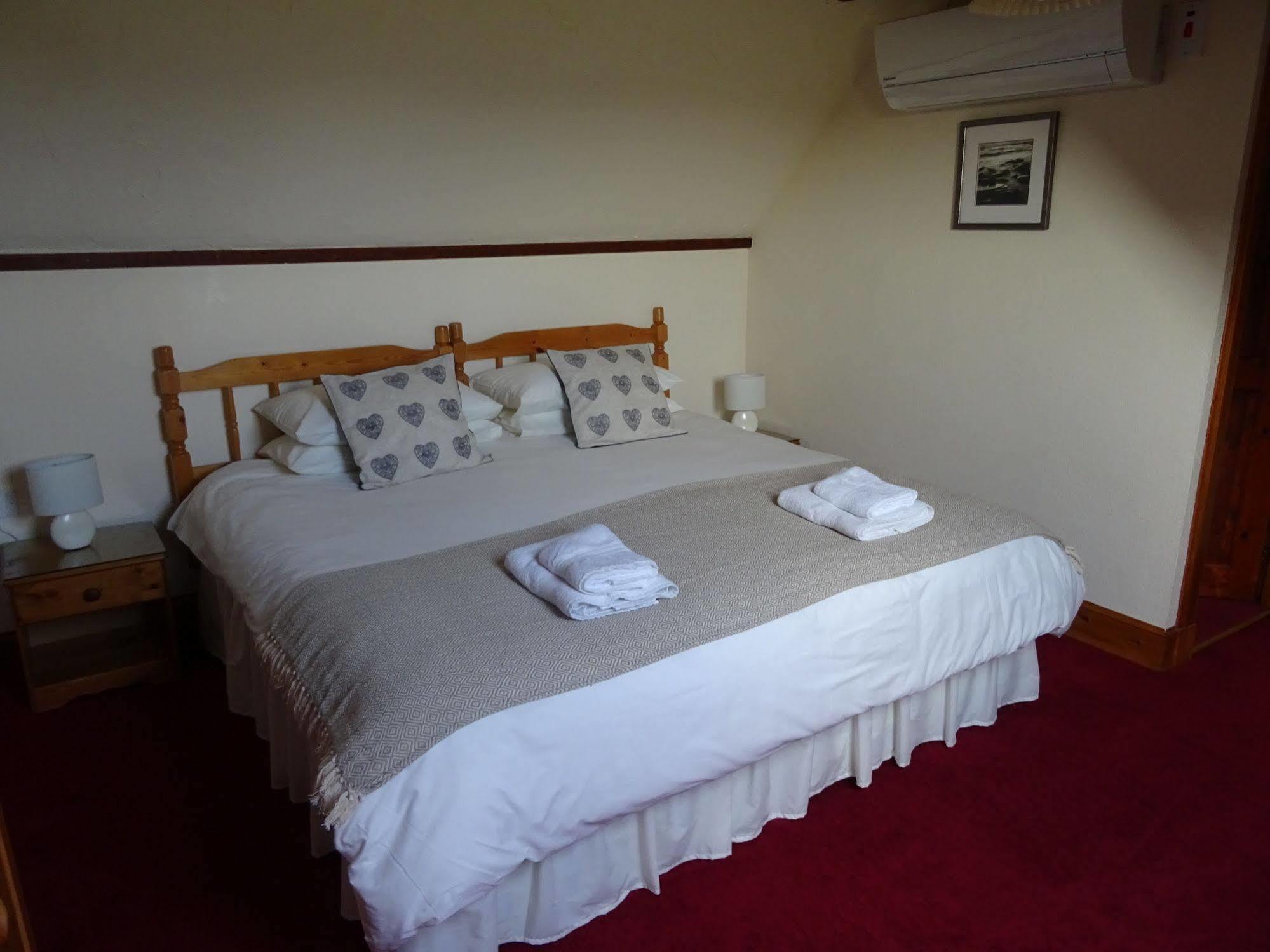 Lindisfarne Self Catering Apartment Navershaw ภายนอก รูปภาพ