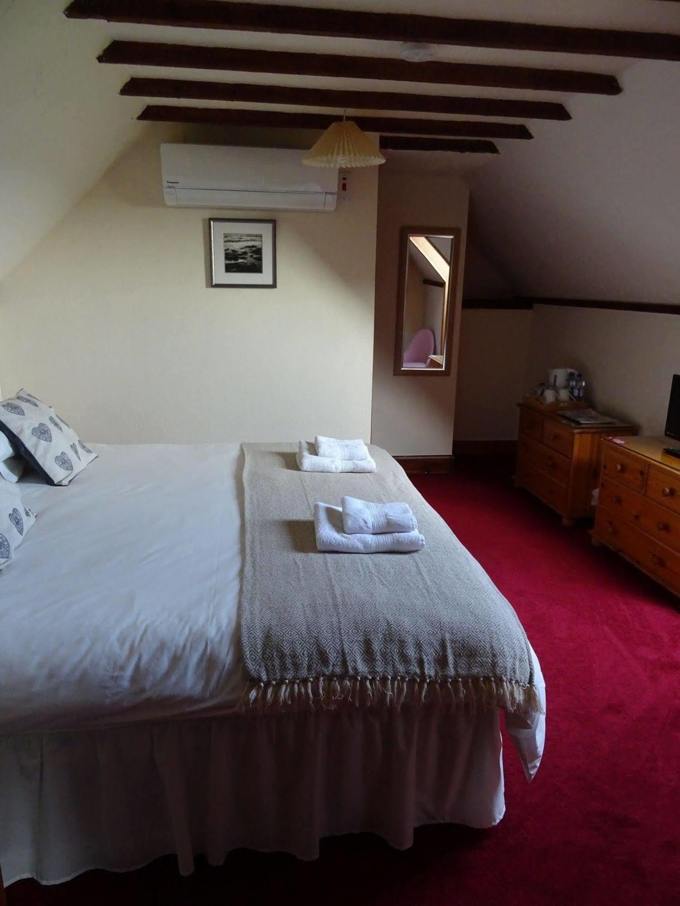 Lindisfarne Self Catering Apartment Navershaw ภายนอก รูปภาพ